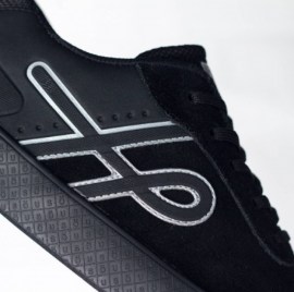 Emergente - all black3
